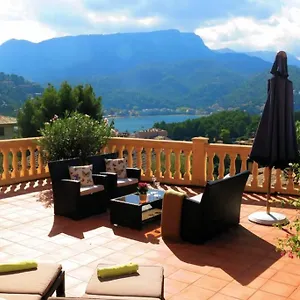  Apartment En El Con Gran Terraza Privada Y Vistas Al Mar. Piscina Comunitaria. Localizado En Un Zona Tranquila Y Muy Soleada. Wifi Gratis Disponible. Parking.